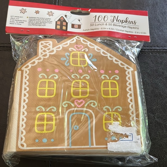 Gingerbread  & House Paper Lunch & Beverage Napkins 100 count - Picture 2 of 6